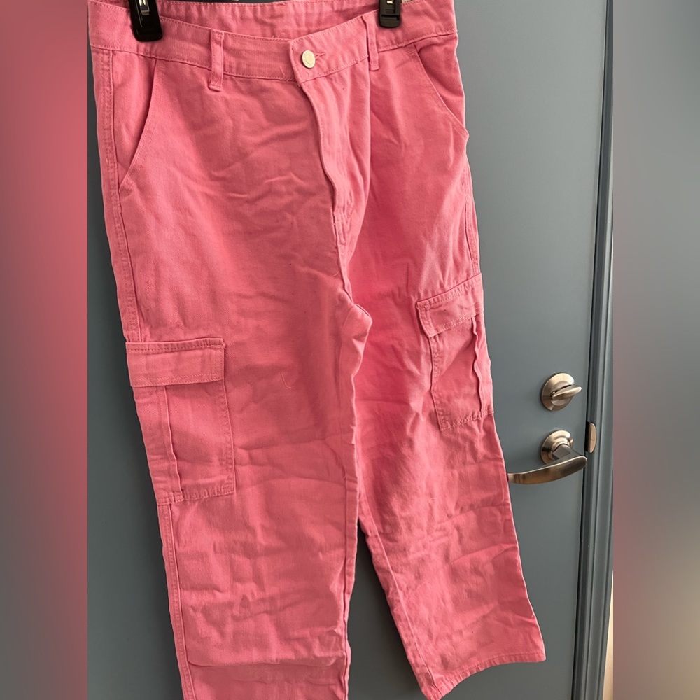 SHEIN pink cargos. Size L. *wrinkled bc folded up*